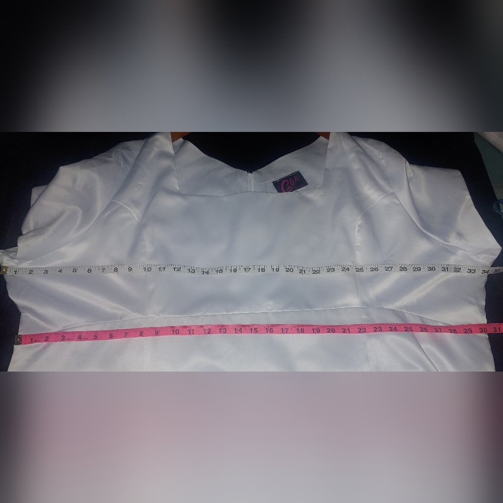 Calito White Wedding Dress - Picture 9 of 11